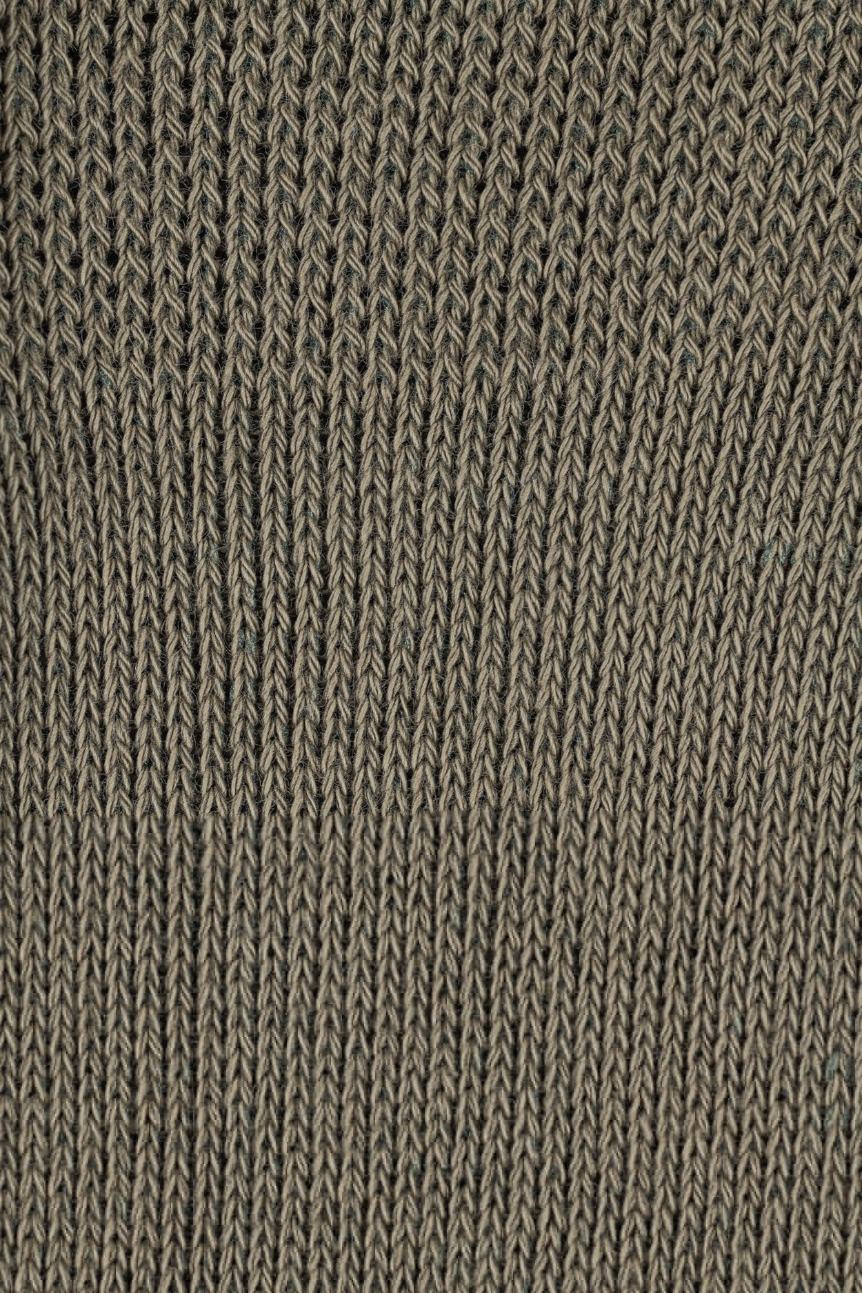 Strumpfhose mit Hosenträgern in olive