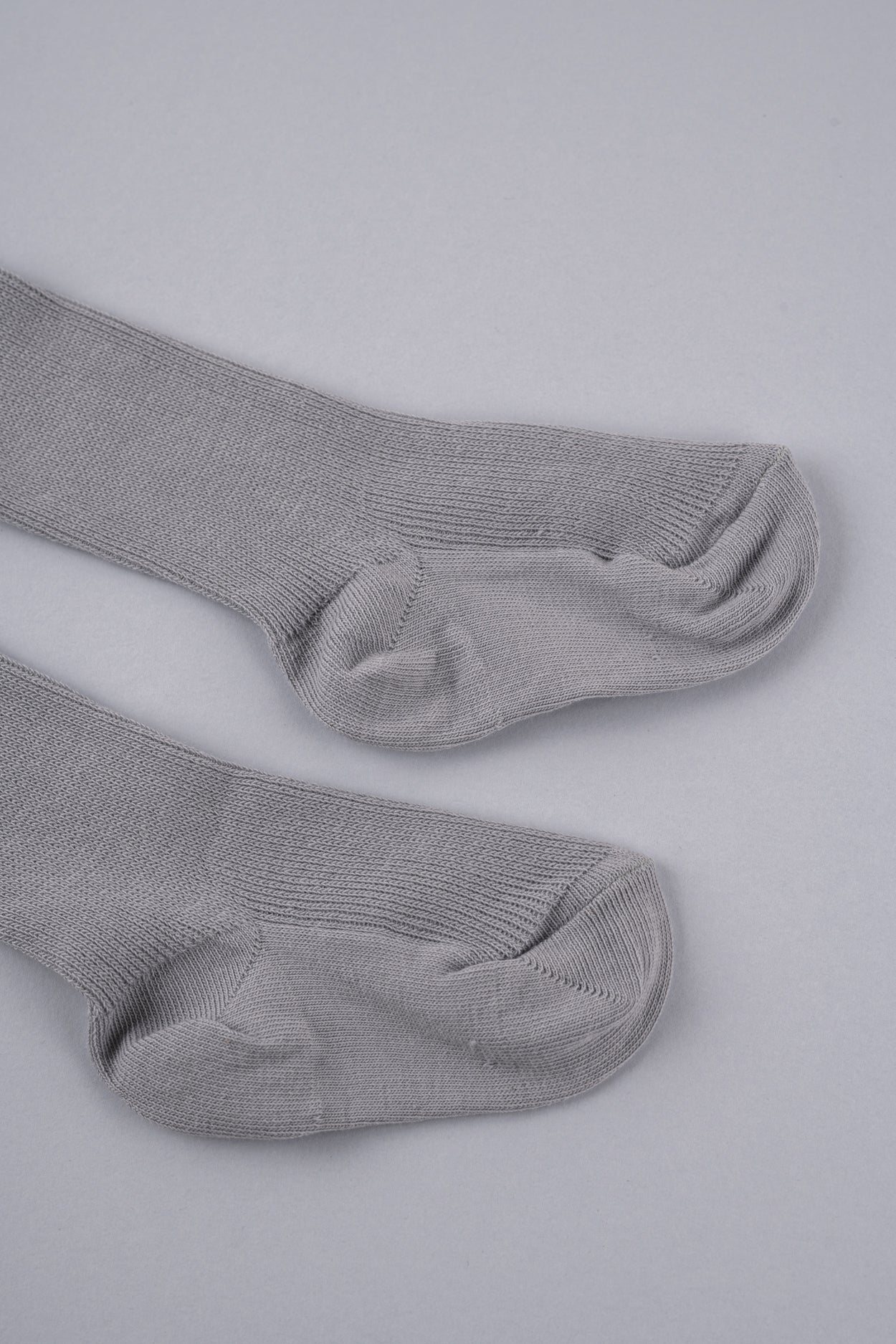 Strumpfhose mit Hosenträgern in grau