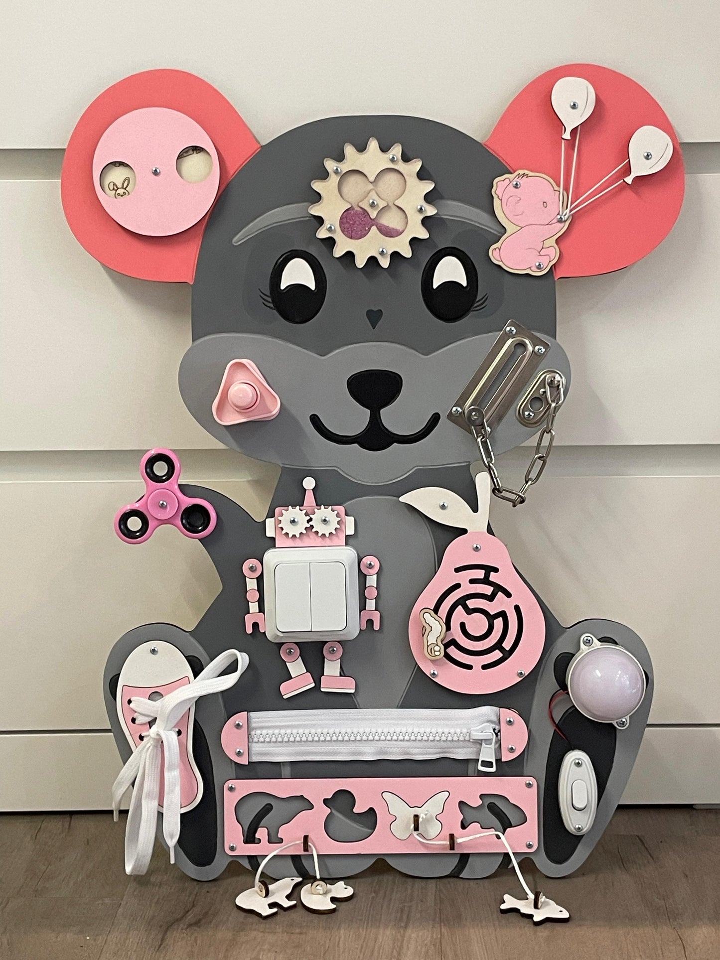 Activity Board Maus