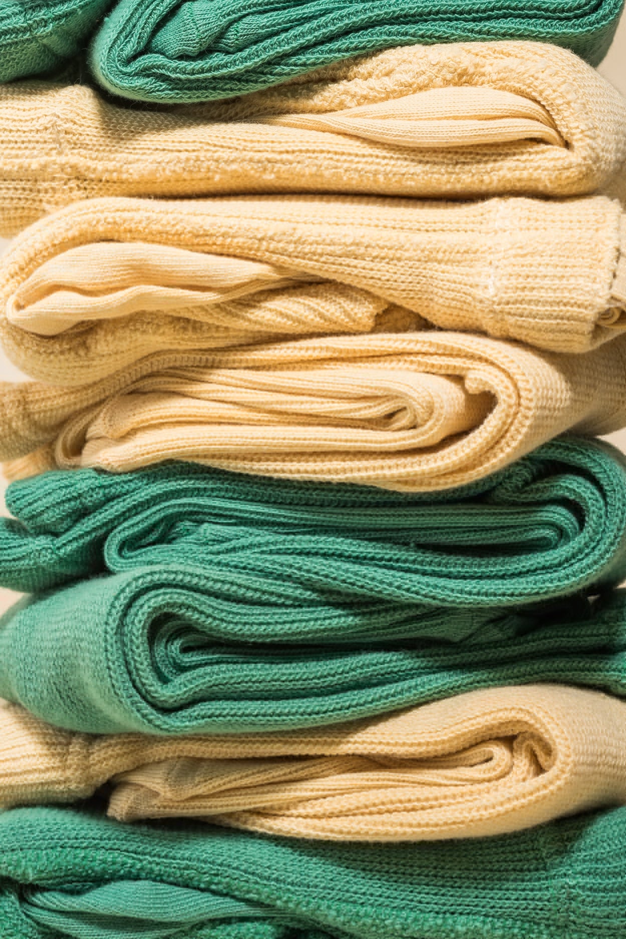Strumpfhose mit Hosenträgern in grün
