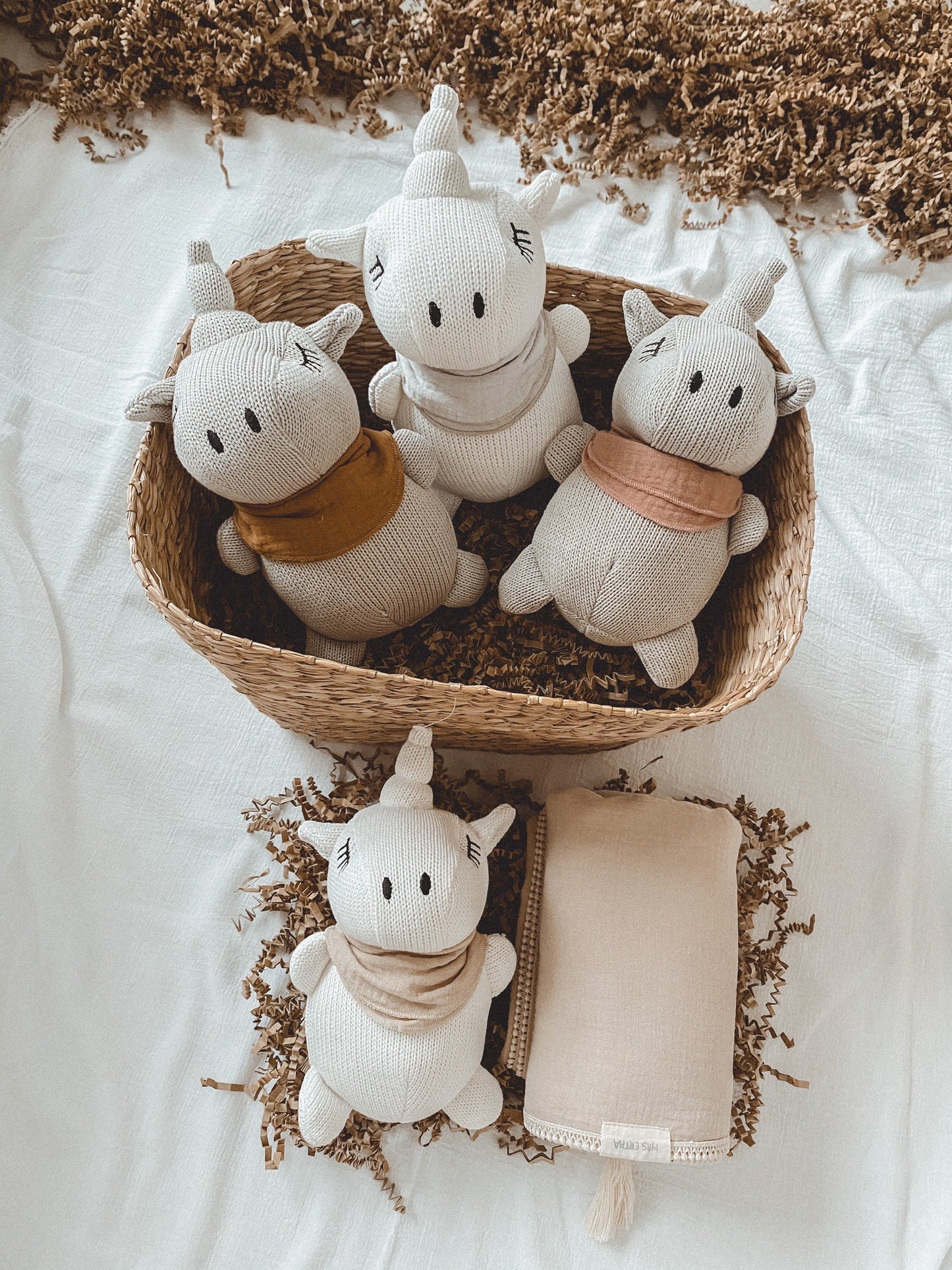 Mrs.Ertha Unicorn Set