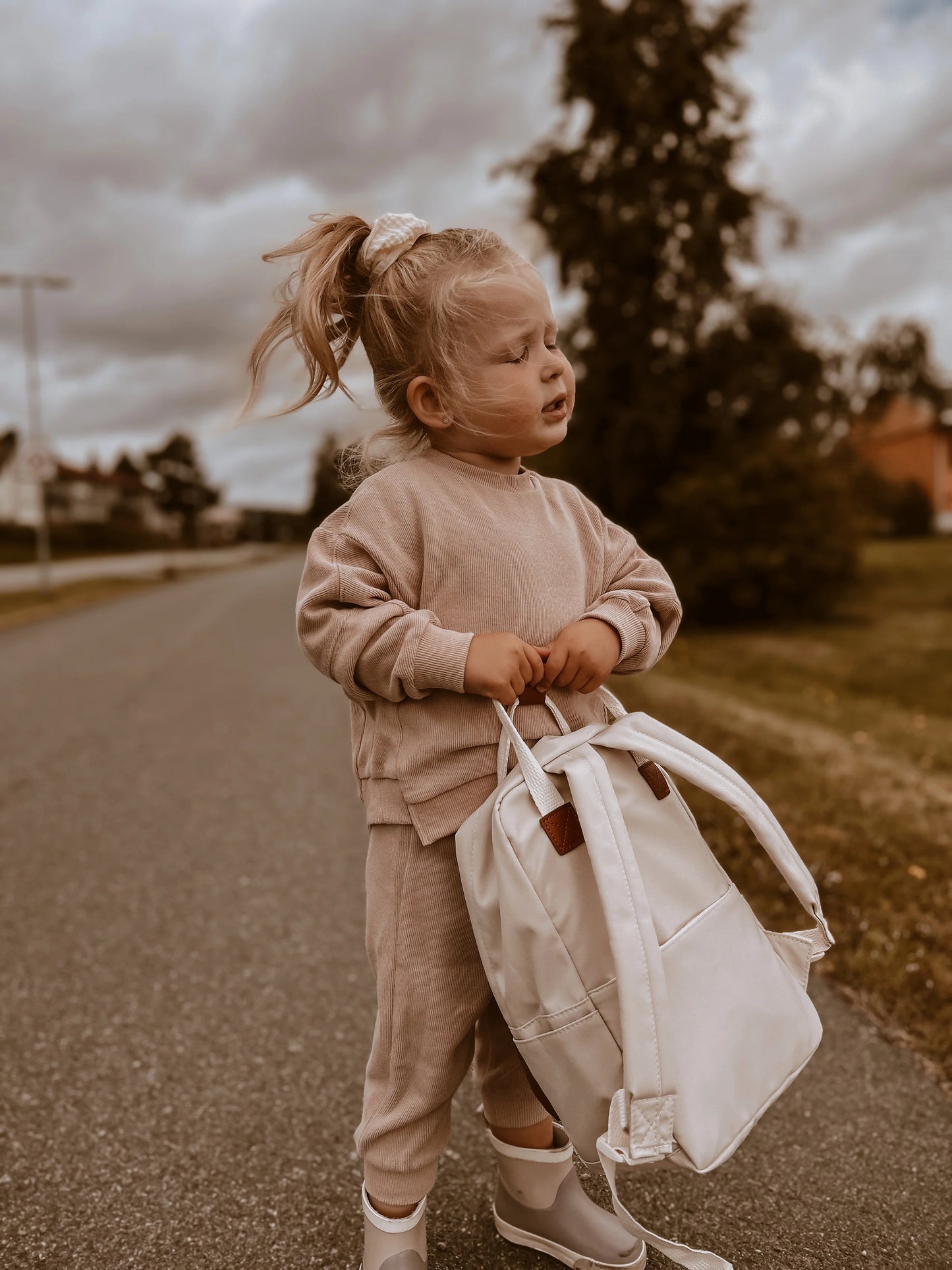 Mrs.Ertha Rucksack Stravberries mood