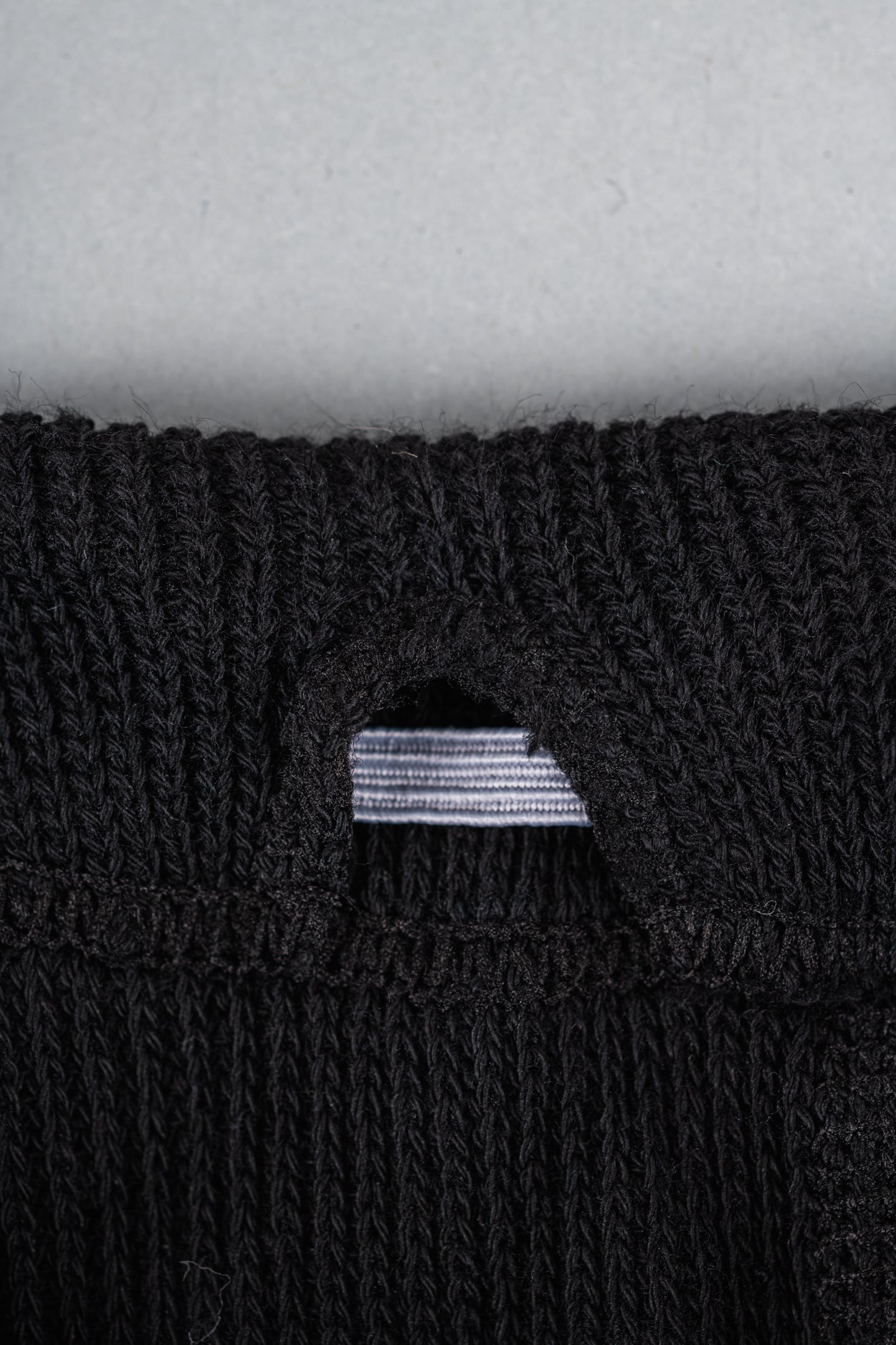 Strumpfhose mit Hosenträgern in schwarz