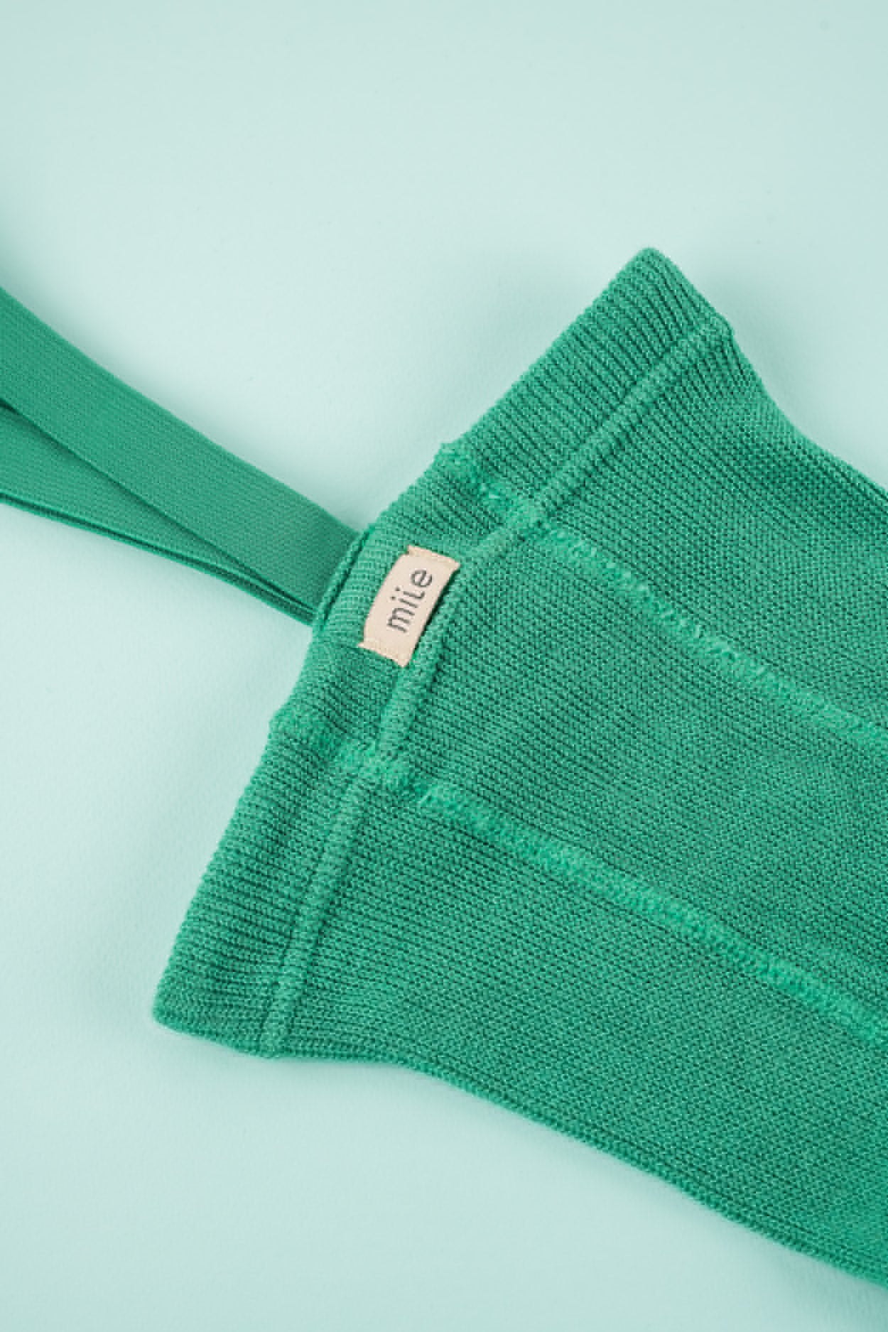 Strumpfhose mit Hosenträgern in grün